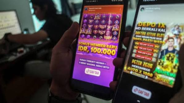 You are currently viewing Mengapa Judi Online Semakin Digemari di Indonesia dan Dampaknya